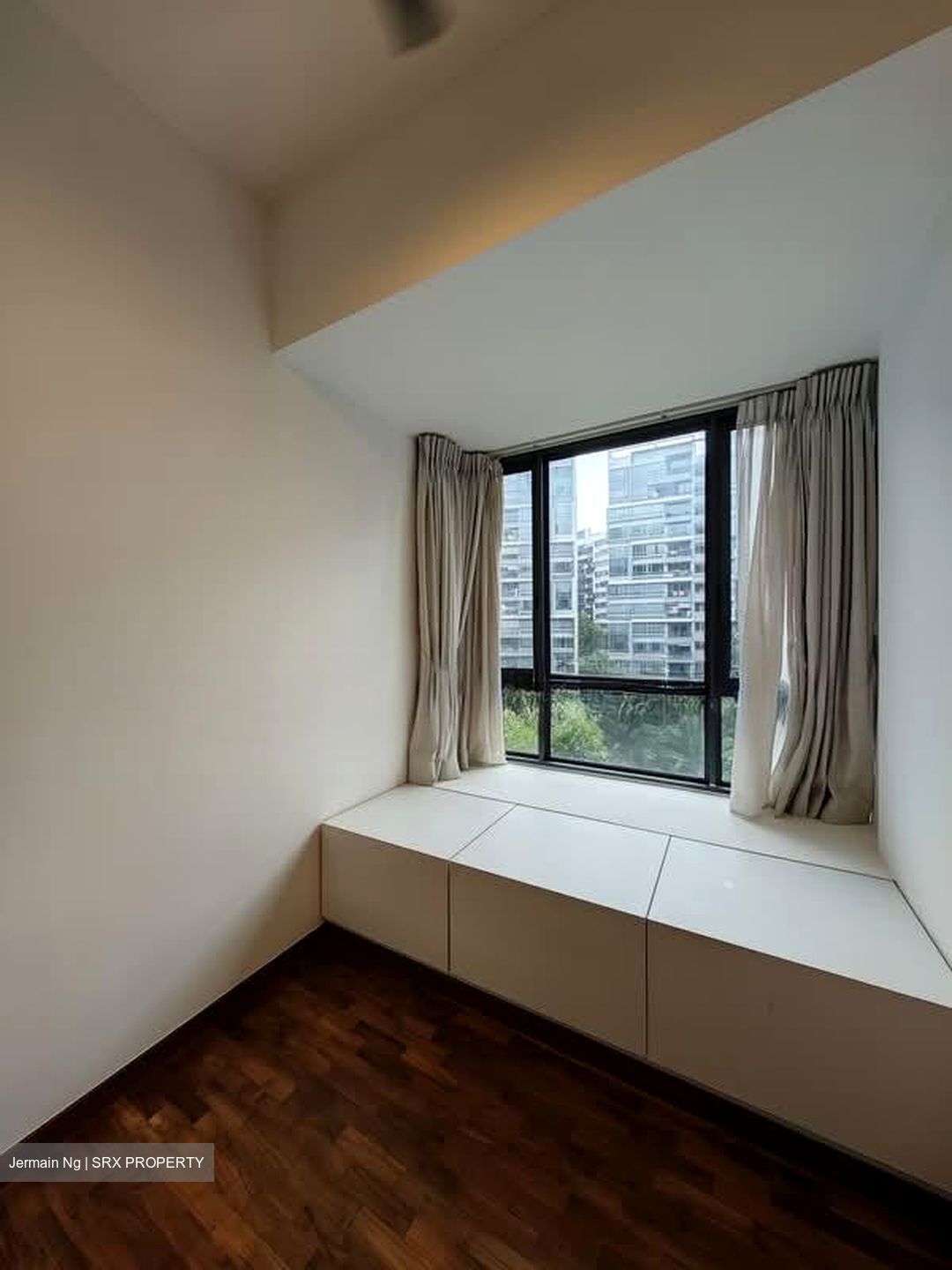 The Palette (D18), Condominium #586761111
